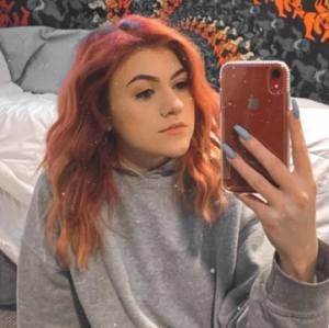 Meet your Posher, Caroline